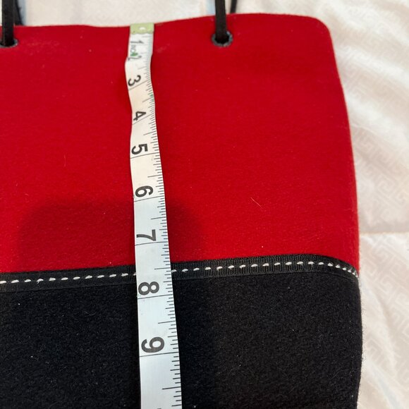 Red purse handcrafted by Material Things - Picture 5 of 8